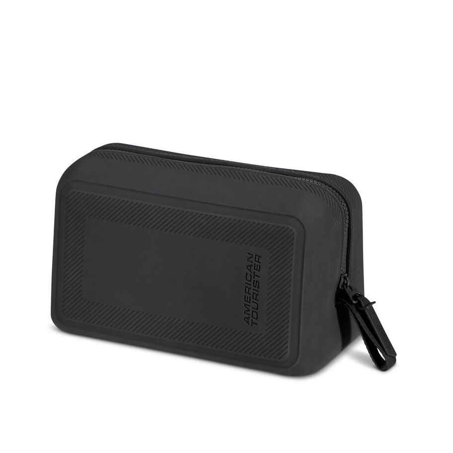 Urban Groove Toiletry Kit in the color Black. image number 0